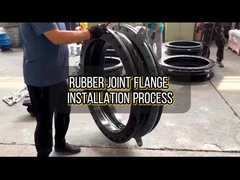 Les joints en caoutchouc sont en train d' être assemblés.