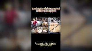 Emballage de tuyaux recouverts de caoutchouc