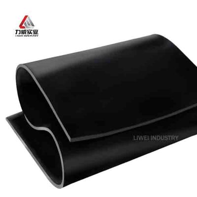 Plaque de caoutchouc isolant personnalisable avec une excellente isolation conçue pour la protection des équipements électriques et industriels